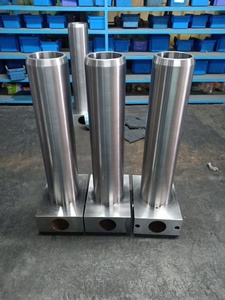 Máquina cortadora de chapa de molde Fresadora CNC con características de perforación y brochado - Product Image 4