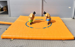 Traje de Sumo Japonés Tradicional de PVC con Colchoneta Inflable de 6m y Soplador - Product Image 3