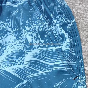 Pantaloncini da spiaggia leggeri da <span class=keywords><strong>uomo</strong></span> personalizzati con motivo a onde di <span class=keywords><strong>mare</strong></span> per le vacanze disponibili - Product Image 5
