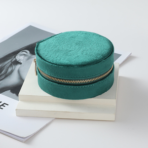 Caja de Almacenamiento de Joyas de Terciopelo para Viaje con Logotipo Personalizado, Mini Caja de Joyería Portátil para Pendientes, Collares y Colgantes - Product Image 3