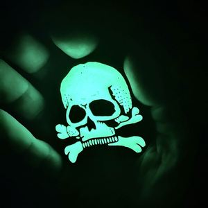Patch en caoutchouc souple 2D personnalisé avec logo 3D qui brille dans le noir, patch en caoutchouc souple en silicone PVC pour vêtements - Product Image 1