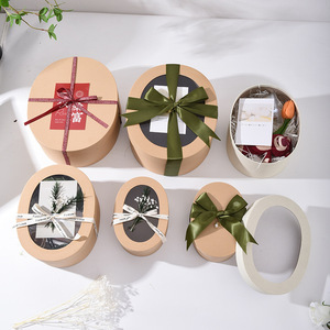 Boîte-cadeau de luxe en carton kraft avec logo personnalisé boîte de chocolat ovale de cuisson pour mariages <span class=keywords><strong>et</strong></span> occasions spéciales - Product Image 2