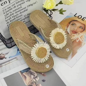 Wholesale New Linen Comfort Lady Luxury <b>Slippers</b> Breathable Home Fashion Flip Flops <b>Slipper</b> Simple Designer Women <b>Slippers</b> - Product Image 2