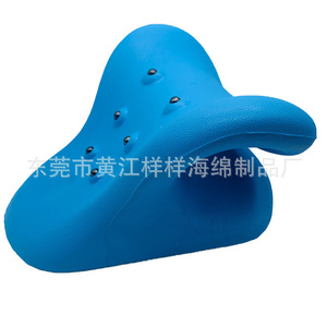 Almohada cervical triangular de espuma PU, densidad firme 35-60, para soporte del cuello y ayuda para dormir - Product Image 1