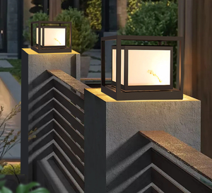 โคมไฟเสาภายนอกประหยัดพลังงานและเป็นมิตรกับสิ่งแวดล้อม พร้อมรีโมทคอนโทรลและฟังก์ชั่นตั้งเวลา ใช้พลังงานแสงอาทิตย์สำหรับตกแต่ง - Product Image 3