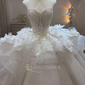 Lsjj152 Robe de mariée de luxe ivoire style corset, avec appliques florales 3D, en tulle superposé, coupe princesse, longueur ras du sol, traîne chapelle, style bohème - Product Image 2