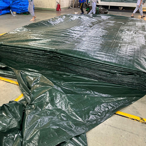 Bâche en PE robuste verte Haute durabilité Grande capacité Couverture imperméable avec options de couleur et de taille pour une utilisation en extérieur - Product Image 3
