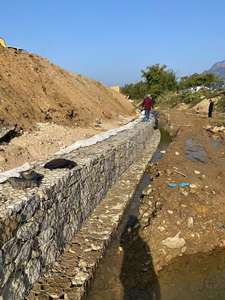 Gabbion en treillis métallique flexible et perméable pour la conservation des sols et les murs de soutènement paysagers - Product Image 4