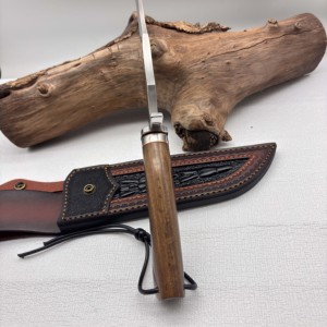 Couteau tactique de chasse à lame fixe pleine soie personnalisable avec trous pour corde de suspension et étui en cuir. Support OEM disponible - Product Image 5