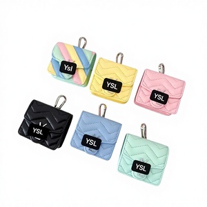Funda Protectora Cuadrada con Relieve para AirPods Pro, MOQ Bajo, Nueva, para Auriculares Inalámbricos Bluetooth Apple, Marca de Moda - Product Image 1