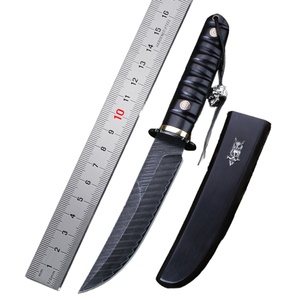 มีดต่อสู้ทางยุทธวิธีดามัสกัสคุณภาพสูงแบบ OEM ปรับแต่งได้ ผลิตจากเหล็กกล้าไร้สนิม ด้ามไม้และพลาสติก มีดพกพาสำหรับกิจกรรมกลางแจ้ง DIY - Product Image 1
