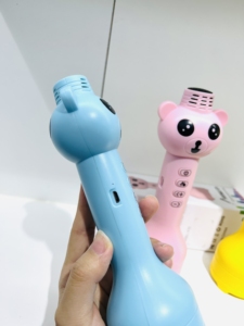 Loa Micro Không Dây Mini V10 Hoạt Hình Mới Cho Trẻ Em Hát KTV Condenser Micrô 5W Cầm Tay Quà Tặng Tốt Nhất - Product Image 5