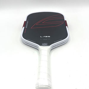 Racchetta da Pickleball SLK Boomstik Original Allungata con Nucleo in Schiuma da 16mm Mai Rotta, Interno in Schiuma BoomCore, Superficie in Fibra di Carbonio - Product Image 4