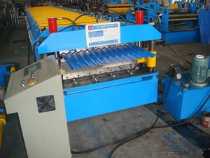 Machine de formage de panneaux de toiture ondulés PRO à bas <span class=keywords><strong>prix</strong></span> - Product Image 1