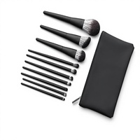 Ensemble de 10 pinceaux de maquillage style smudge à poils en nylon noir mat, manche en bois, virole, portable, pour poudre, fond de teint, blush, visage, OEM