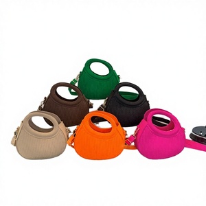 Bolso de Mano de Moda para Mujer, Invierno 2025, de Fieltro No Tejido, con una Sola Correa, Color Puro, Casual, Tipo Bandolera - Product Image 3