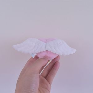 Porte-clés en peluche en forme de cœur avec ailes, rose et bleu, design amour, pour téléphone ou sac, unisexe, vente en gros OEM/ODM - Product Image 5
