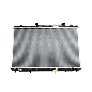 Radiateur en gros 110206130101210 1102061301012 pour <span class=keywords><strong>Tavria</strong></span> 1.1, Radiateur de refroidissement moteur 380x341mm Fournisseur d'accessoires automobiles - Product Image 4
