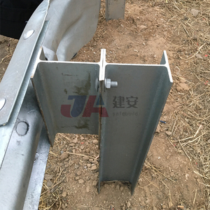 Nhà máy trực tiếp Q235 q345 thép W chùm hộ Lan Tôn sóng đường cao tốc Sụp Đổ rào cản với ngoài trời nhúng nóng kết thúc mạ kẽm - Product Image 4