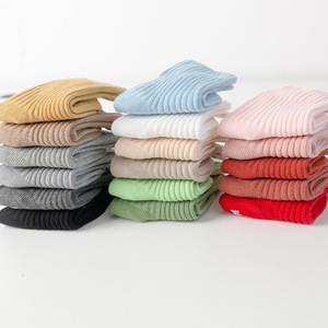 Chaussettes antidérapantes en coton tricoté pour bébé de <span class=keywords><strong>0</strong></span> à <span class=keywords><strong>3</strong></span> <span class=keywords><strong>mois</strong></span>, hiver 2023, Espagne, pour garçon et fille - Product Image 2