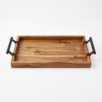 Plateau en bois d'acacia moderne avec poignée en métal, idéal pour le petit-déjeuner, la table de chevet, la table basse, ou comme plateau de service pour aliments naturels
