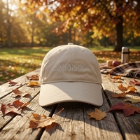 Casquette de baseball ajustable en coton lavé beige uni avec broderie de lettres ARASON en blanc ton sur ton et boucle métallique