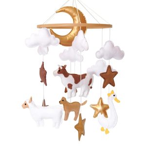 Giocattoli di Tendenza per Bambini, Regalo di Nascita, Accessori per la Cameretta, Animali della Fattoria in Feltro Non Tessuto, Mucca, Cane, Anatra, Mobile da Letto per Neonati Unisex - Product Image 1