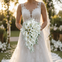 Weiße Calla-Lilie Tropfenförmiger Brautstrauß Künstlicher Lilien-Hochzeitsstrauß Handblumen für Fotoshootings Deko Künstlicher Hochzeitsstrauß
