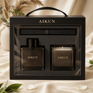 Aikun – Coffret Cadeau Diffuseur de Parfum et Bougie en Verre Carré 150ml avec Logo, Toutes Senteurs, Faible MOQ, Longue Durée, Service Rapide pour les Entreprises de Cadeaux - Product Image 1