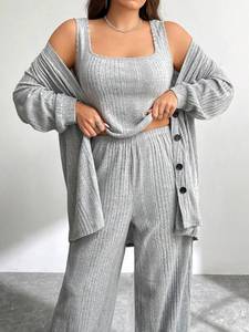 Merry Loungewear <span class=keywords><strong>Ropa</strong></span> <span class=keywords><strong>de</strong></span> Año Nuevo Mamá Hija Papá Hijo Bebé Trajes a juego Pijamas familiares <span class=keywords><strong>Ropa</strong></span> <span class=keywords><strong>de</strong></span> Casa <span class=keywords><strong>de</strong></span> algodón - Product Image 2
