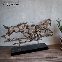 Figurine de cheval en bronze en fonte durable, sculpture moderne pour la décoration de la maison