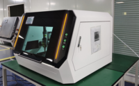 Mini découpeuse laser fibre CNC entièrement fermée 1500W, automatique, haute vitesse, type portique numérique pour métal, laiton, source laser AI Raycus
