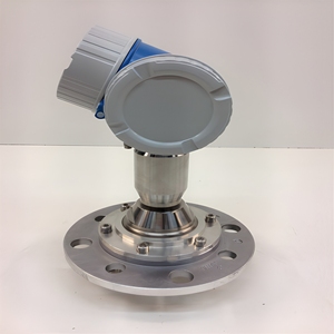 Sensor de Medición por Radar Industrial Endress Hauser Micropilot FMR67, 80 GHz, Material 316LSS, Alcance de 80 m, Medición de Nivel al 0.1% - Product Image 3