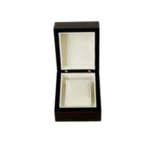 Caja de Exhibición para Relojes DS DSO-1007 de Madera Maciza Cuadrada Hecha a Mano de Alta Calidad y Ecológica con Logotipo Estampado en Caliente - Product Image 6