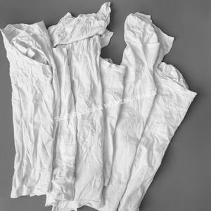 Trapos de algodón blancos absorbentes de agua y aceite para limpieza, tipo camiseta, ideales para limpiar máquinas. - Product Image 1