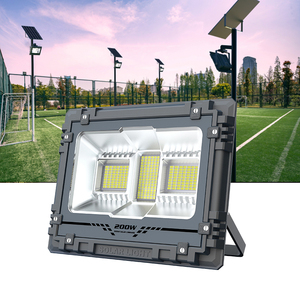 Projecteur LED solaire 200W IP65 étanche pour extérieur, lumière du jour 5000K pour stades sportifs, montage en surface, corps en aluminium - Product Image 1