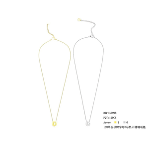 Collana con Ciondolo Lettera D Singola, 1Cm, in Acciaio Inossidabile, Charm Minimalista, Gioiello Raffinato Unisex per Uso Quotidiano - Product Image 3