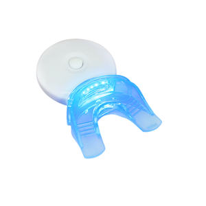 Batterie incluse sbiancamento dei denti luce a LED 5X luce acceleratore a LED e sbiancamento dei denti del vassoio - Product Image 1