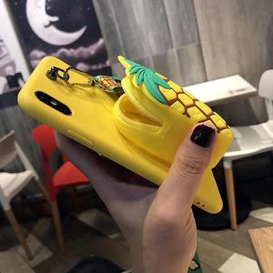 Nueva Funda Protectora de Silicona 3D con Bolsillo con Cierre y Correa para la Muñeca para iPhone 11 12 13 14 15 16 Pro Max - Product Image 4