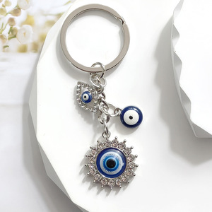 Llavero y colgante yeguang con forma <span class=keywords><strong>de</strong></span> corazón, gota <span class=keywords><strong>de</strong></span> agua, ojo turco y ojo <span class=keywords><strong>de</strong></span> diablo, con efecto <span class=keywords><strong>de</strong></span> gota <span class=keywords><strong>de</strong></span> aceite y azul turco - Product Image 5