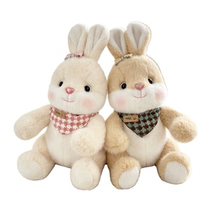 Peluche Coniglietto Bianco Carino con Sciarpa e Carota, Regalo di Compleanno per Bambini - Product Image 1