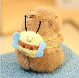 Nuevo XS Capybara llavero de felpa travestismo mochila comida hamburguesa patatas fritas pirata Chef Croissant sombrero de abeja juguetes de animales forro de malla - Product Image 5