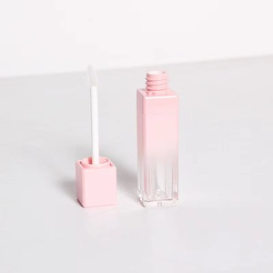 Envases de tubos de brillo de labios rectangulares cuadrados vacíos de 8ml al por mayor con tapa de oro rosa para embalaje de brillo de labios - Product Image 1