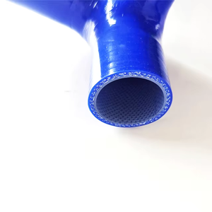 Accessoires automobiles personnalisés de haute qualité refroidisseur de moteur radiateur moulage tuyau en caoutchouc de silicone coude noir - Product Image 2