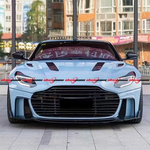 Kit Carrozzeria MSY Style per Aston Martin <span class=keywords><strong>DB11</strong></span> Mansory, Nuovi Paraurti e Accessori Esterni in Fibra di Carbonio Semi-Lucida - Product Image 3