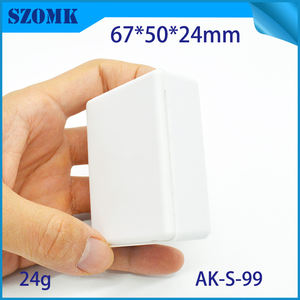 מארז תיבת הילוכים pcb שחור תיבת בקרת פלסטיק קטנה תיבת pcb 67 (l) * 50 (w) * 24 (h) מ "מ - Product Image 2