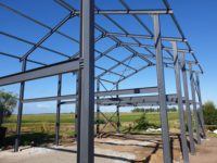 Entrepôt préfabriqué en structure acier 10 000 m² – Conception moderne, kit de toiture durable et économique pour atelier et villa