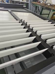 Châu Âu Phổ Biến Bên Ngoài Xây Dựng Trang Trí Hợp Kim Nhôm Louvered Cửa Sổ Khung Cửa Hướng Dẫn Sử Dụng Lưỡi Louver Màn Trập - Product Image 5