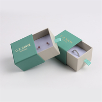 Boîtes cadeaux en papier personnalisées pour bijoux, style tendance, expédition rapide, emballage floral pour coques de téléphone, échantillons gratuits