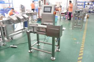 Uiterst Nauwkeurige Dynamische Weegschaal Met Productafstotingssysteem Voor Verpakkingsinspectie - Product Image 3